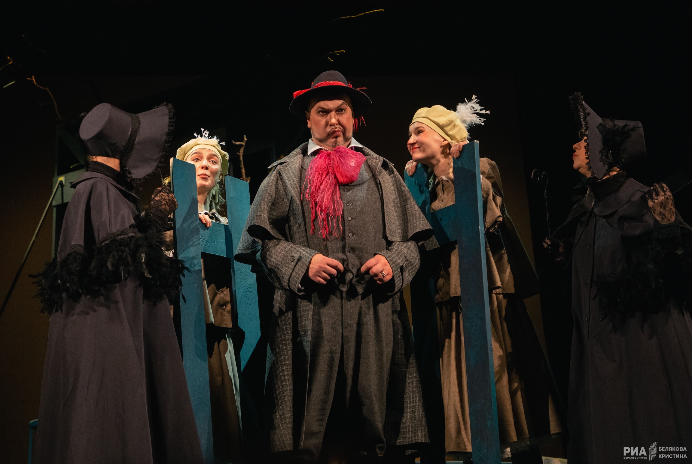 Людвиг XIV и Тутта единственная: В Тверском ТЮЗе рассказали историю "невозможной" дружбы Людвиг XIV и Тутта единственная: В Тверском ТЮЗе рассказали историю "невозможной" дружбы