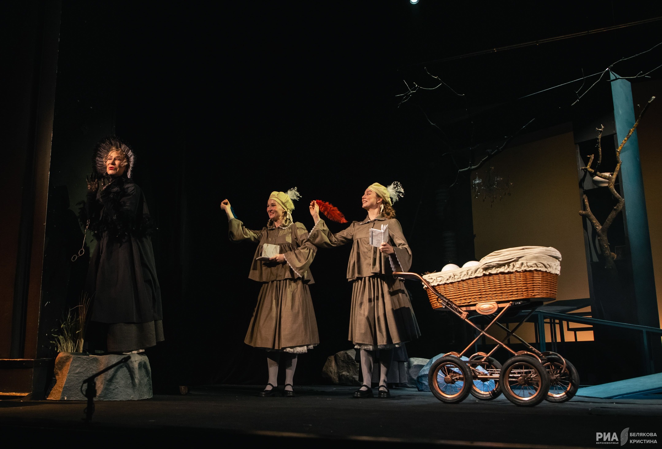 Людвиг XIV и Тутта единственная: В Тверском ТЮЗе рассказали историю "невозможной" дружбы Людвиг XIV и Тутта единственная: В Тверском ТЮЗе рассказали историю "невозможной" дружбы