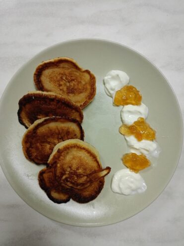 Воспитанники семейного центра Тверской области испекли масленичные угощения