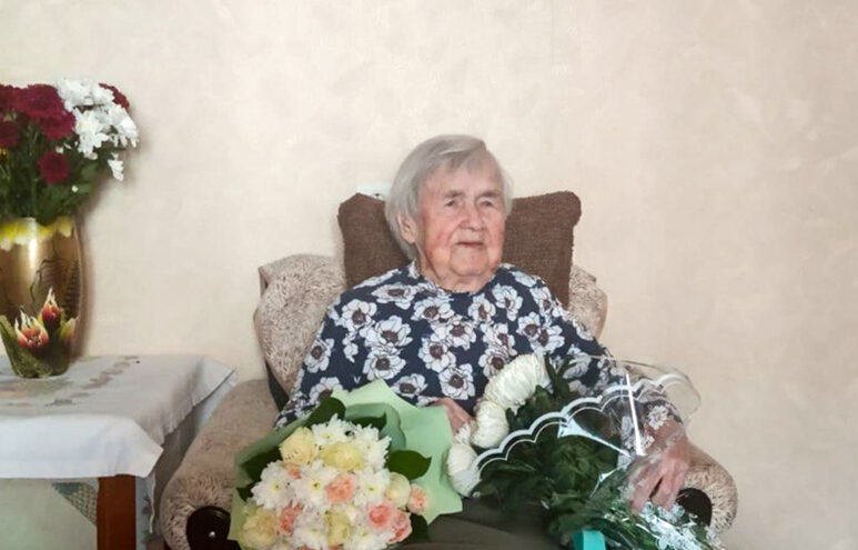 Игорь Руденя поздравил ветерана Тамару Антонову со 101-летием Игорь Руденя