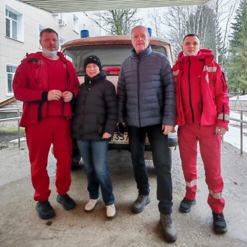 В Тверской области молодые медики спасли мужчину от смерти