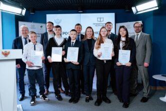 Юная жительница Калязина победила в патриотическом конкурсе «Кто мой герой?» Юная жительница Калязина победила в патриотическом конкурсе «Кто мой герой?»