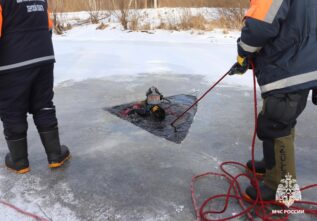 В МЧС показали, как ведутся поиски пропавшего в Твери мальчика