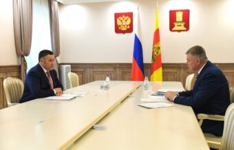 Игорь Руденя провел встречу с главой Кимрского округа Андреем Лукьяновым Игорь Руденя провел встречу с главой Кимрского округа Андреем Лукьяновым