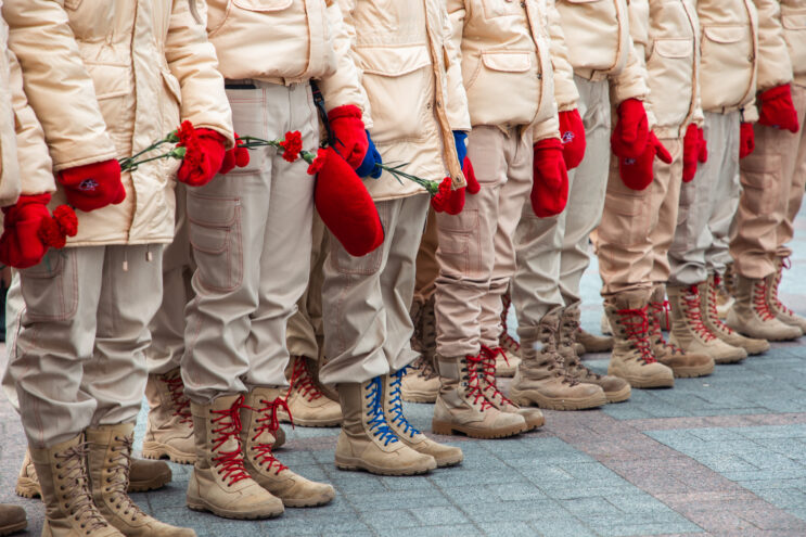 Производитель из Тверской области поставил новую форму для юнармейцев Производитель из Тверской области поставил новую форму для юнармейцев