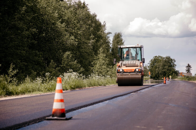 В 2025 году в Тверской области отремонтируют автодороги по новому нацпроекту