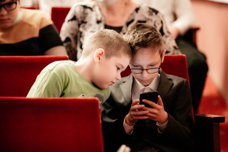 Новые ролики «Цифрового ликбеза» научат школьников Верхневолжья использовать искусственный интеллект в учёбе и творчестве Новые ролики «Цифрового ликбеза» научат школьников Верхневолжья использовать искусственный интеллект в учёбе и творчестве