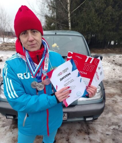 Учительница из Бологовского округа стала призёром Кубка России по зимнему триатлону