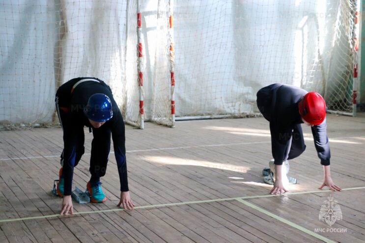 В Тверской области прошло зимнее первенство по пожарно-спасательному спорту В Тверской области прошло зимнее первенство по пожарно-спасательному спорту