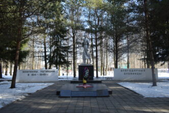 Игорь Руденя поздравил жителей Оленинского округа с Днём освобождения территории от немецко-фашистских захватчиков Игорь Руденя поздравил жителей Оленинского округа с Днём освобождения территории от немецко-фашистских захватчиков