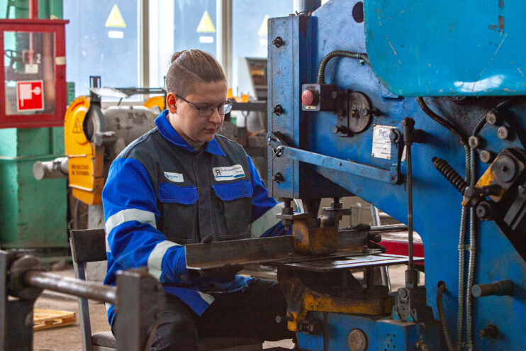 В 2024 году в цеху собственного производства тверского филиала «Россети Центр» изготовлено более 8,5 тысяч металлоконструкций