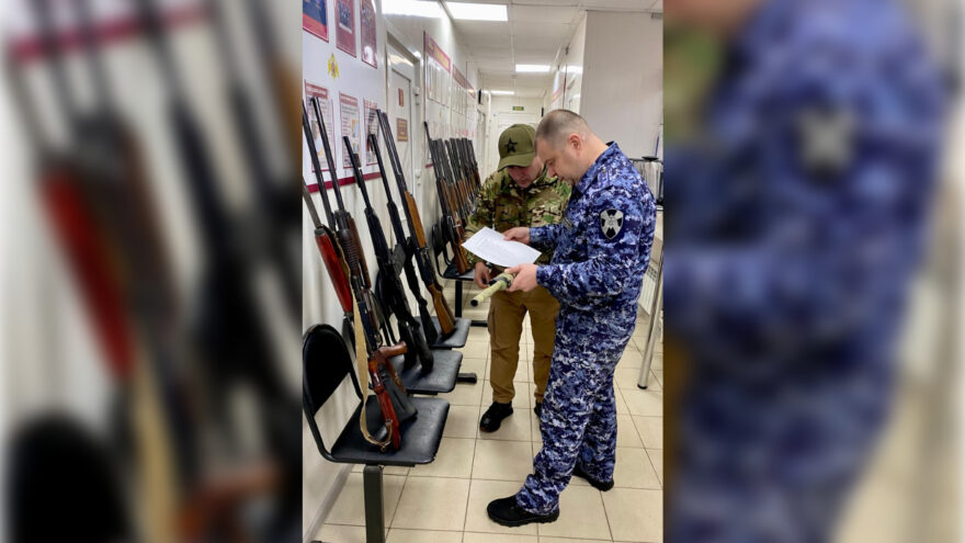 Жители Тверской области добровольно сдали оружие для СВО для СВО