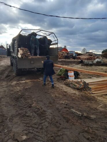 От Тверской области в зону специальной военной операции передали автомобиль От Тверской области в зону специальной военной операции передали автомобиль