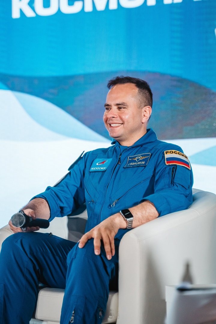 Сергей Корсаков пожелал тверским футболистам космического здоровья Сергей Корсаков