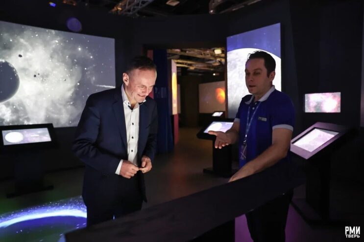 В тверском историческом парке "Россия - Моя история" побывал космонавт Сергей Рязанский