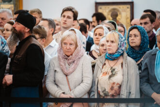 нельзя заходить в церковь