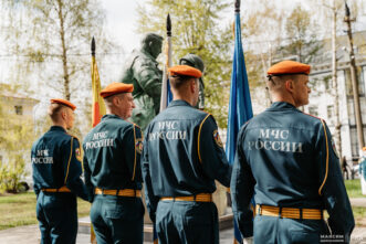 В Твери сотрудникам МЧС вручили награды и новый служебный транспорт в Твери