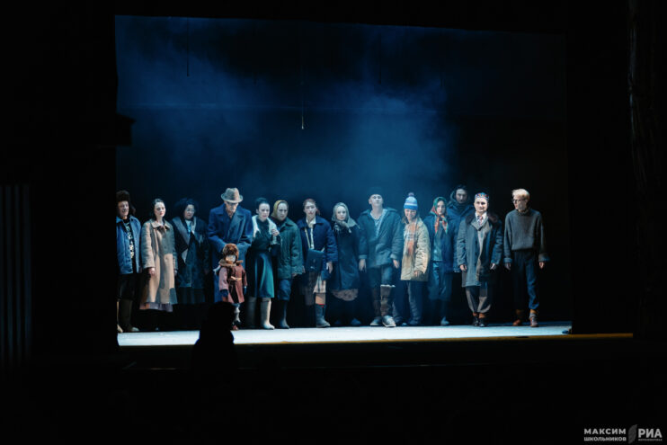 «Праздничная премьера на сцене Театра кукол: зрителю представили «Девчат» «Праздничная премьера на сцене Театра кукол: зрителю представили «Девчат»