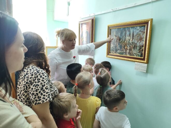 Юным жителям Тверской области рассказали о подвигах собак на войне Юным жителям Тверской области рассказали о подвигах собак на войне