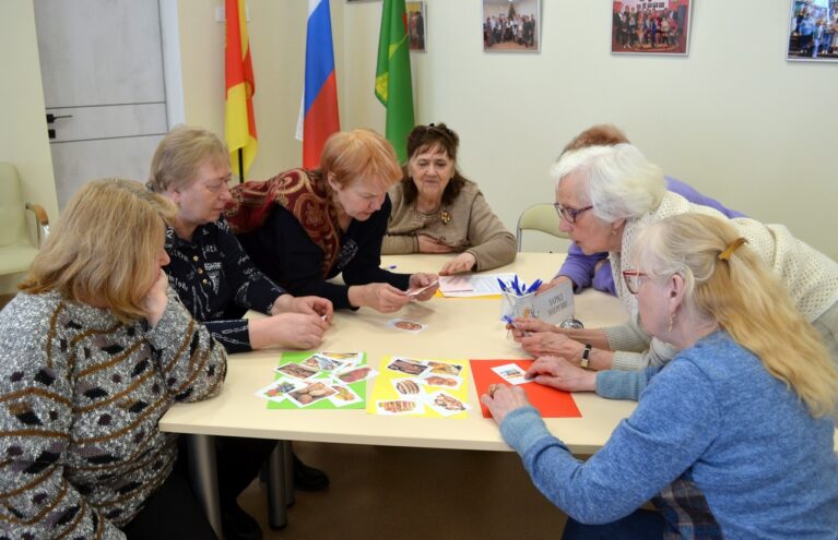 В Торопце старшее поколение мотивировали вести здоровый образ жизни