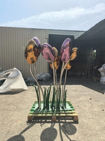 В посёлке Оленино появятся двухметровые тюльпаны Оленино