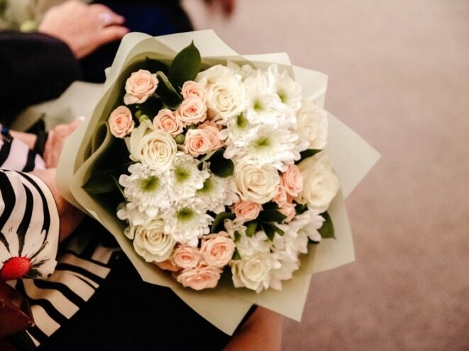 В посёлке Оленино с юбилеем поздравили бывшую главу системы образования Татьяну Чернякову исполнилось 100 лет