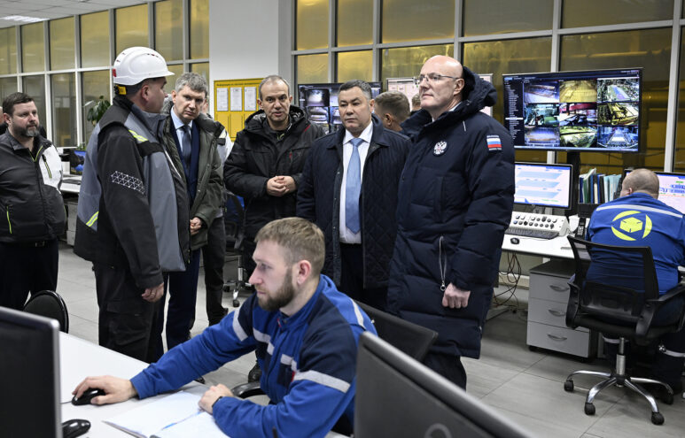 Дмитрий Чернышенко, Максим Решетников и Игорь Руденя посетили Новоторжский лесоперерабатывающий комбинат