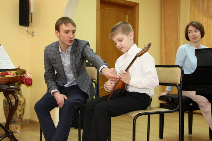 В 2025 году в Тверской области закупят новое оборудование для детских школ искусств