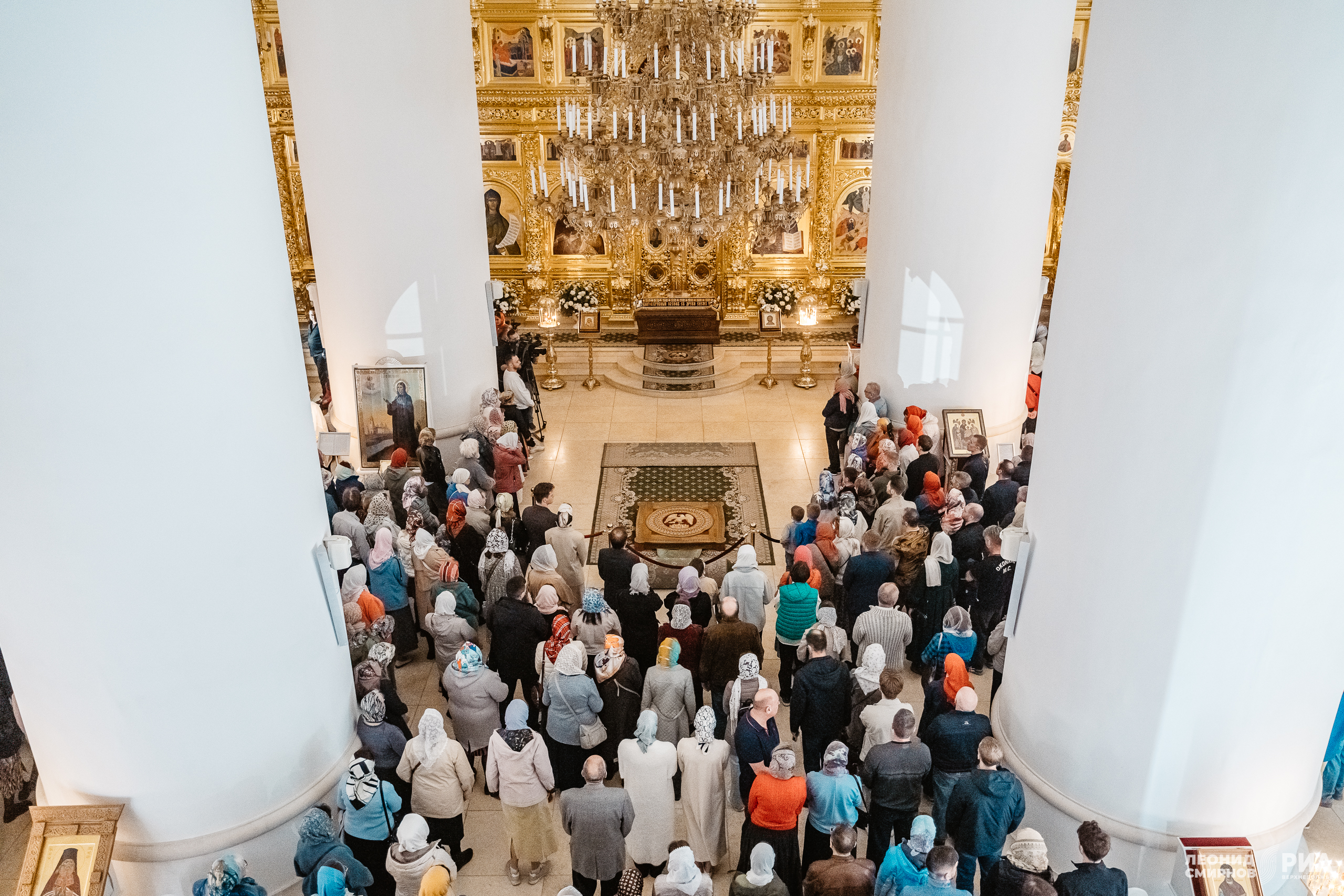 Фоторепортаж: как встретили Пасху в Спасо-Преображенском кафедральном соборе Твери