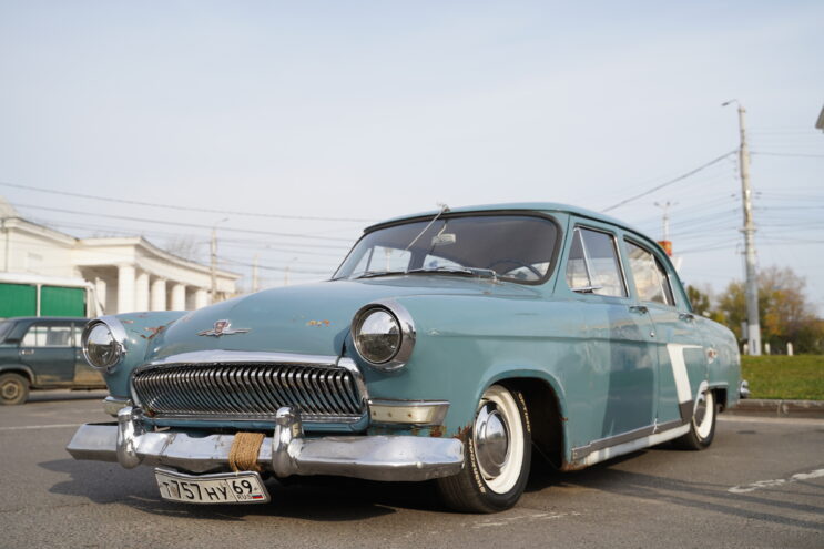 ретро-автомобили