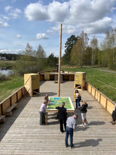 Туроператорам Тверской области представили новый арт-объект на «Государевой дороге»