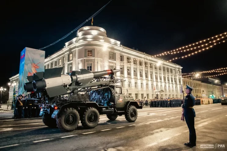 9 мая в Твери ограничат движение и парковку в центре города 9 мая в Твери ограничат движение и парковку в центре города