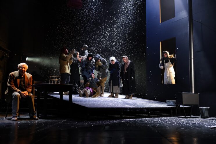 В Твери прошла премьера спектакля о Великой Отечественной войне В Твери прошла премьера спектакля о Великой Отечественной войне