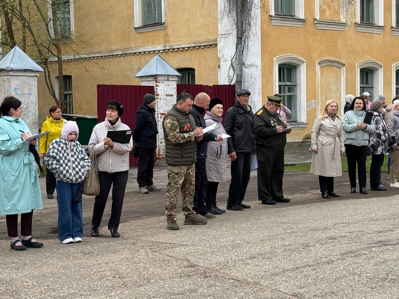 В Осташкове состоялся первый муниципальный конкурс строя и песни В Осташкове состоялся первый муниципальный конкурс строя и песни