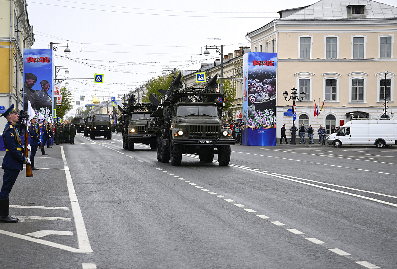 80 лет Победы: в Твери состоялось торжественное прохождение войск 80 лет Победы: в Твери состоялось торжественное прохождение войск