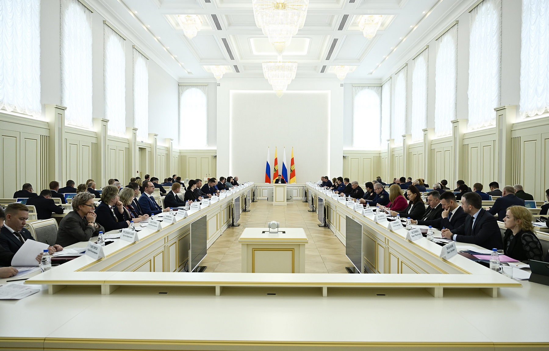 Игорь Руденя определил задачи по подготовке к осенне-зимнему периоду 2025-2026 годов