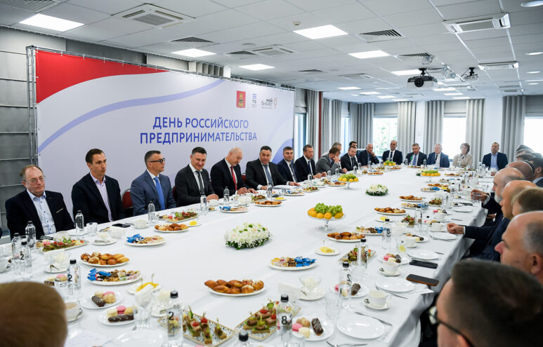 Игорь Руденя в формате делового завтрака провёл встречу с представителями бизнес-сообщества Тверской области Игорь Руденя