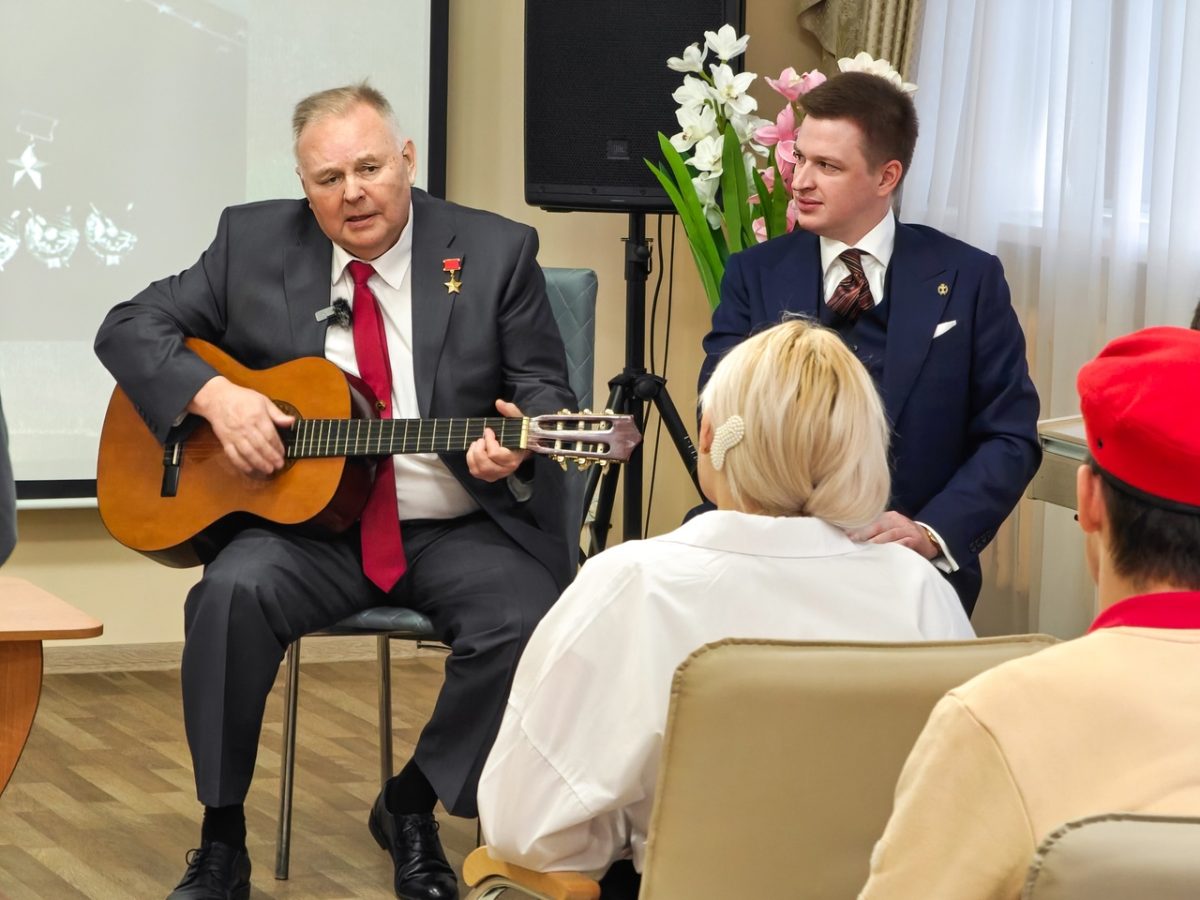школьники