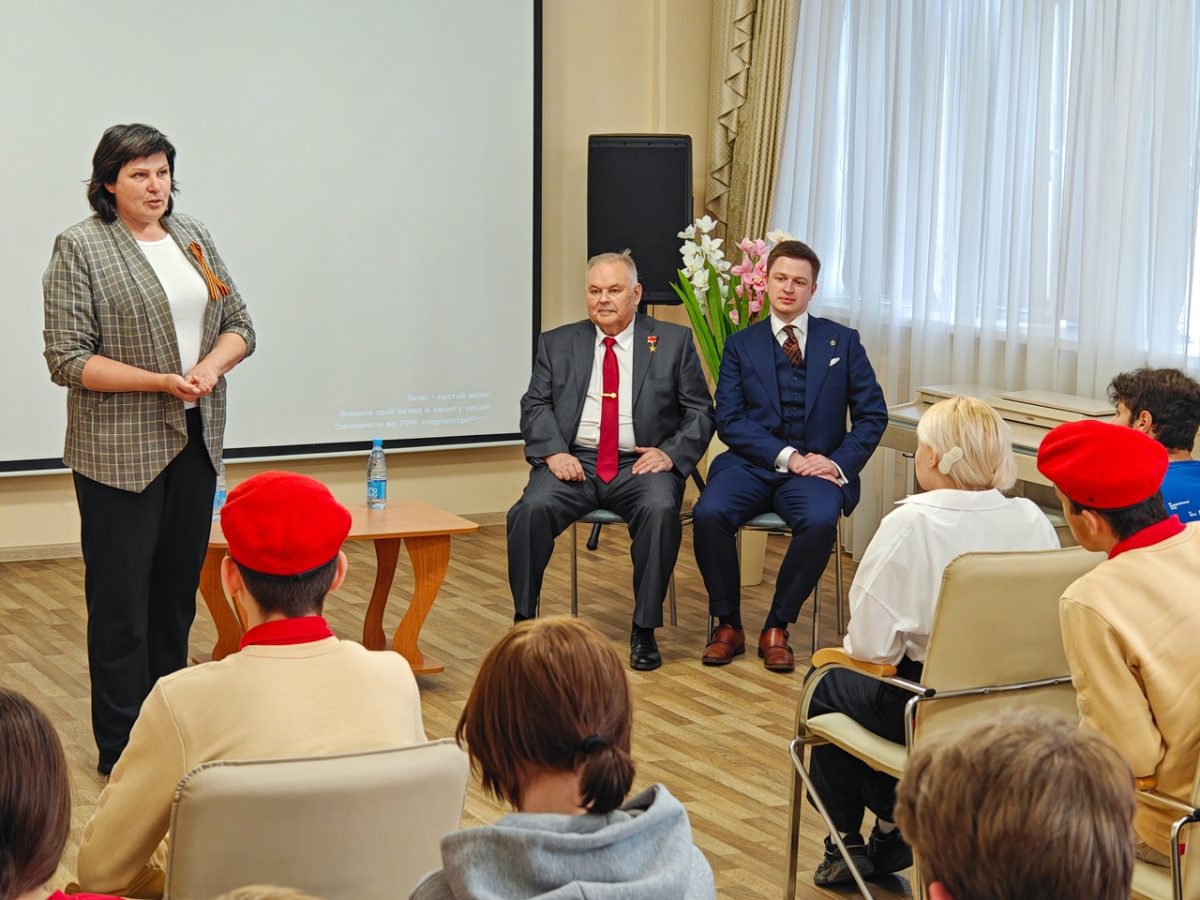 школьники