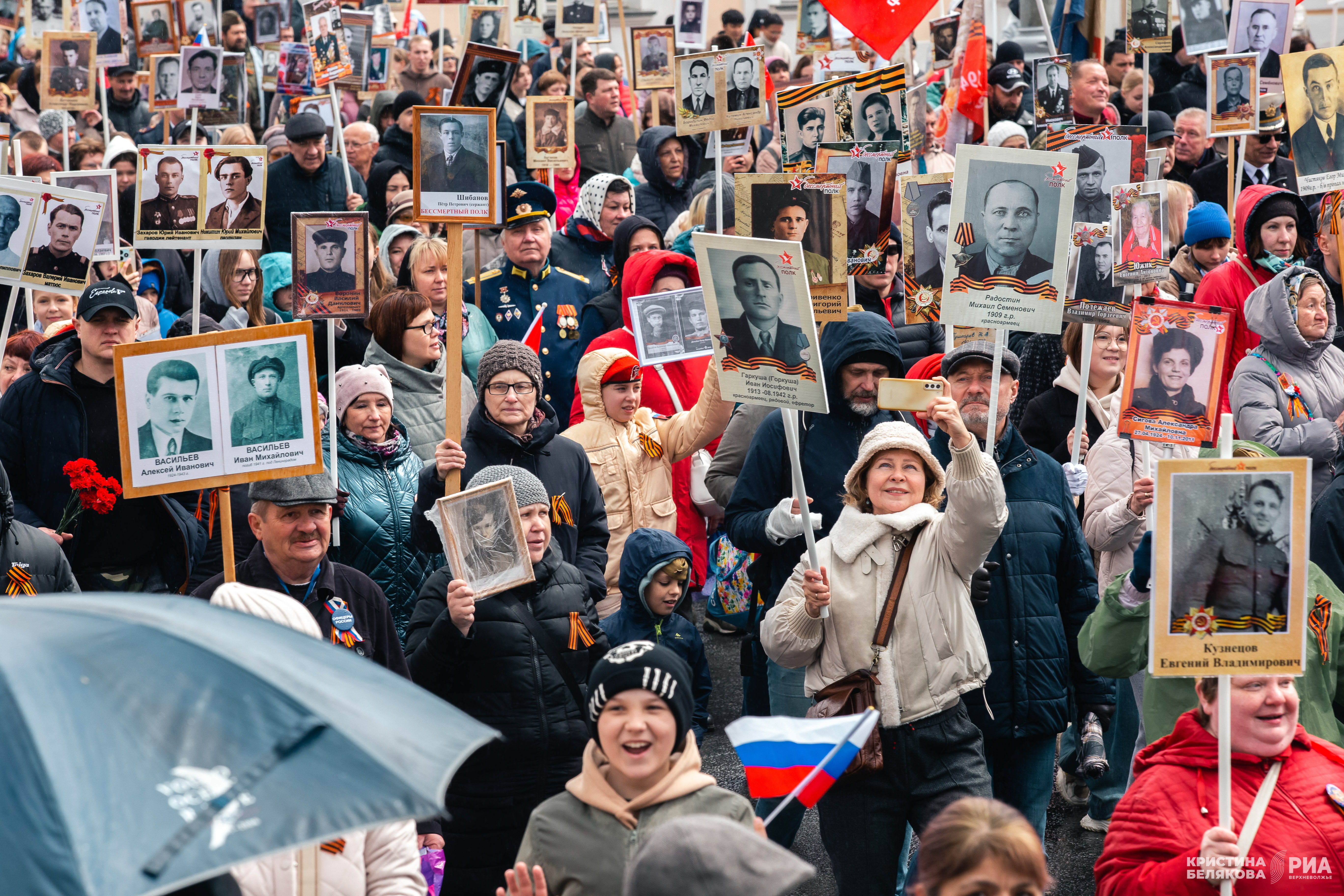 Губернатор Тверской области Игорь Руденя принял участие в шествии «Бессмертного полка»