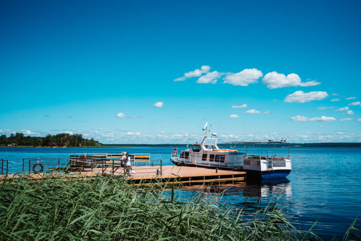 Осташков вошел в топ-10 популярных направлений для отдыха в коттеджах в мае и июне в мае и июне