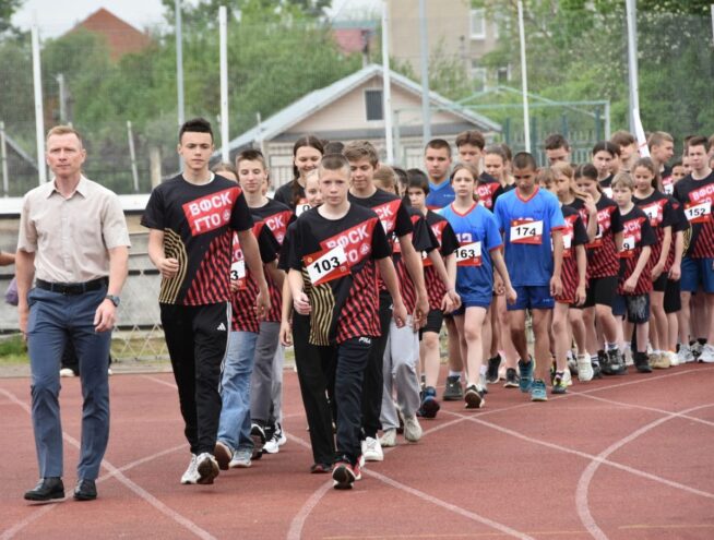 Школьники из Вышнего Волочка выиграли региональный этап фестиваля ГТО Школьники из Вышнего Волочка выиграли региональный этап фестиваля ГТО