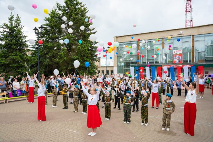 В Лихославле отпраздновали День защиты детей В Лихославле отпраздновали День защиты детей