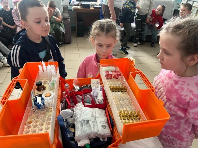 Подстанция скорой помощи «Вышний Волочек» с радостью принимает детей Подстанция скорой помощи «Вышний Волочек» с радостью принимает детей