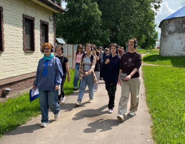 Торопецкие школьники прошли тропами патриарха Тихона Торопецкие школьники прошли тропами патриарха Тихона