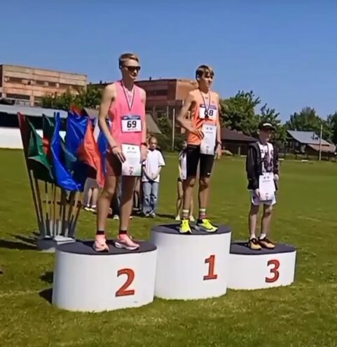 Воспитанник спортивной школы города Бологое завоевал медаль в областном первенстве по легкой атлетике Воспитанник спортивной школы города Бологое завоевал медаль в областном первенстве по легкой атлетике