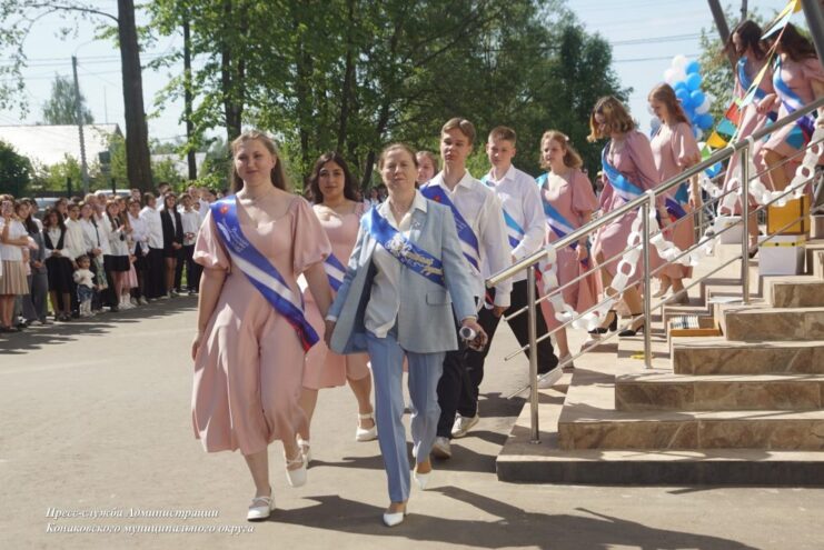 В школах Конаковского округа прогремел последний звонок