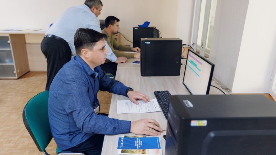 Специалисты филиала «Россети Центр» - «Тверьэнерго» повышают квалификацию для обеспечения надежного электроснабжения