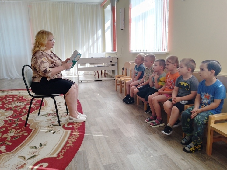 Детям в Лихославле читали "Письмо с фронта"