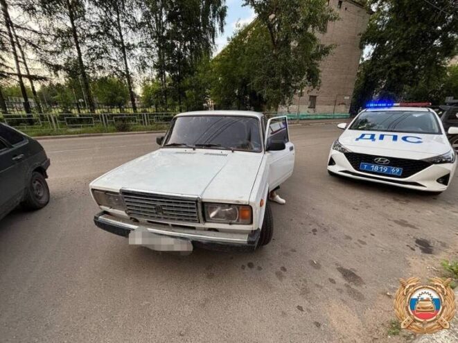 За неделю полсотни водителей Твери сняли тонировку
